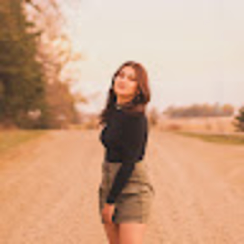 Meet your Posher, Magdalena